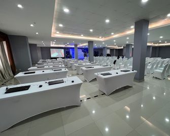 Hotel City Plaza & Suites - David - Sala de banquetes