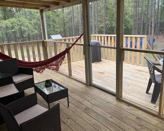Renovated 3 Br Near Ginnie Springs - High Springs - Balcón
