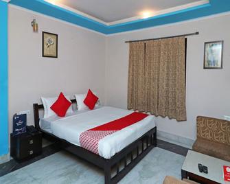 OYO 13161 King's Palace - Rudrapur - Bedroom