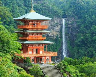 Taoya Nachikatsuura - Nachikatsuura - Attractions
