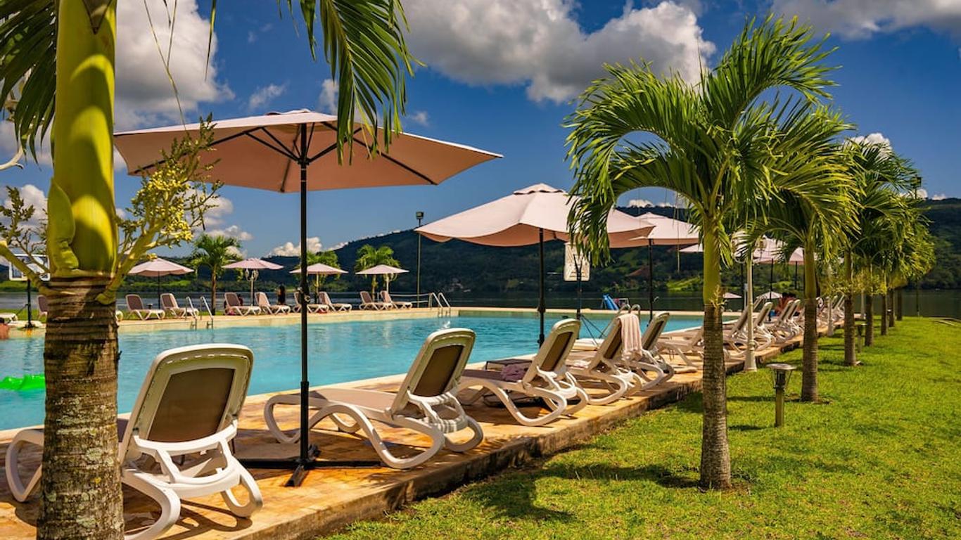 Bella Terra Laguna Azul Resort & Spa