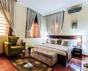 Tranquil Mews Hotel - Abuja - Bedroom