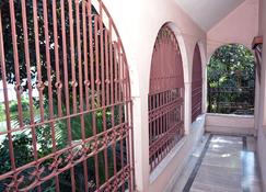 Chandannagar Hibiscus - Bāruipur - Balkon