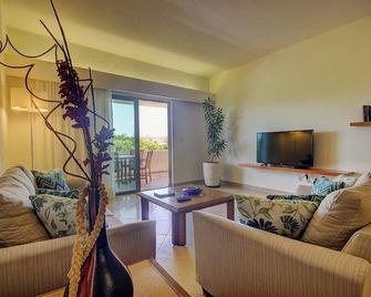 Riviera Maya Suites - Playa del Carmen - Living room