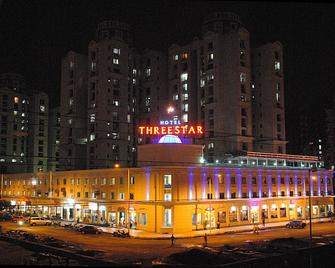 Hotel Three Star - 納威孟買 - 建築