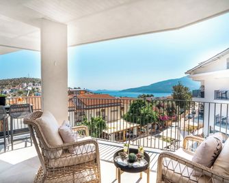 Payava Hotel by True Blue - Kaş - Balkon
