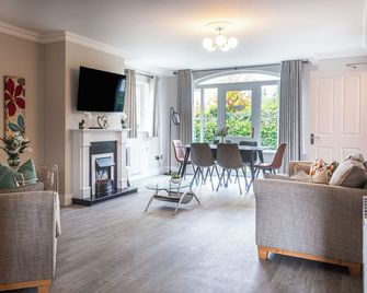 No 1 Killarney Holiday Village Vacation Home - Killarney - Pokój dzienny