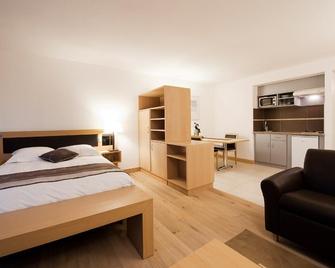 Les Logis D'Espale - Sausheim - Camera da letto