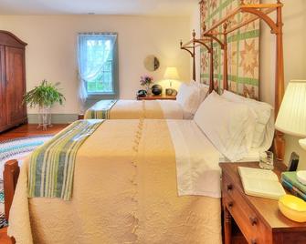 Oak Grove Bed And Breakfast - South Boston - Спальня