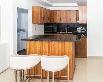 La Isla Royal-Sistema Solar, a lovely 3 bed Penthouse apartment in Miches, DR - Miches - Küche
