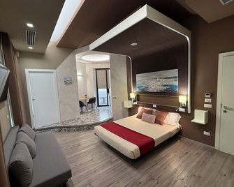 Th Luxury Rooms & Apartment - Giardini Naxos - Camera da letto