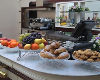 Grand Voyage - Almaty - Buffet