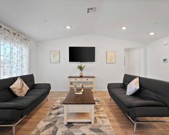 Casa Isabel - San Jacinto - Living room