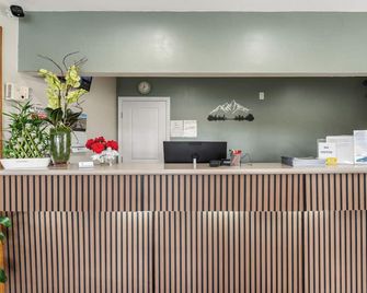 Pine Tree inn - Medford - Recepción