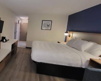 La Quinta Inn & Suites By Wyndham Myrtle Beach - Myrtle Beach - Bedroom