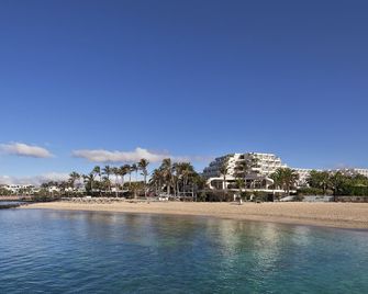Paradisus Salinas Lanzarote - Costa Teguise - Strand