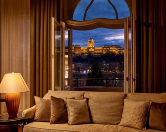 فور سيزونز جريشام بالاس - بودابست - غرفة معيشة
