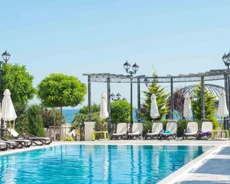 Marina Sands Bijou Boutique Hotel - Obzor - Piscina