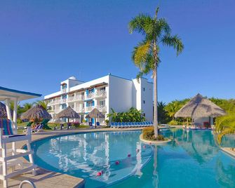 Playa Blanca Beach Resort - Río Hato - Piscina