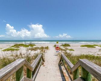 Sole #2-Launch Views-2 Min To Beach-Rela - Cocoa Beach - Beach