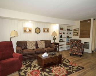 Discovery 4 #117 - Mammoth Lakes - Living room