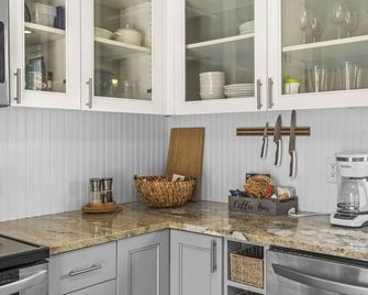 Chesapeake Cottage w/ water views - Prince Frederick - Keuken