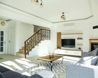 Dalyan Villa Steelpen - Dalyan (Mugla) - Living room