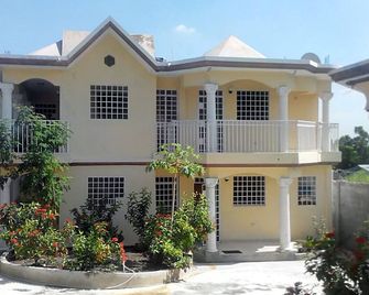 Souvenir House (1 Bedroom Apart) - Pétionville - Building