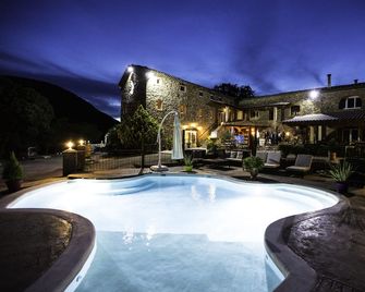 Chambres d'Hotes Du Serre d'Avene - Saint-Christol-lès-Alès - Piscina