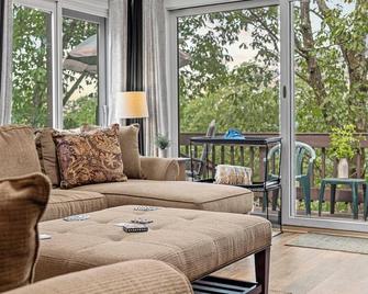 Alpine Escape by Avantstay On Camelback Mountain, Near Waterpark/attractions - Tannersville - Sala de estar