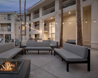 Home2 Suites by Hilton Scottsdale Old Town - Scottsdale - Building