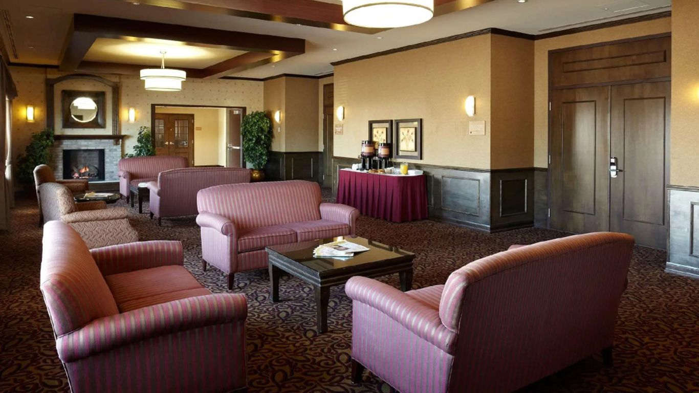 Hampton Inn & Suites by Hilton Montreal-Dorval