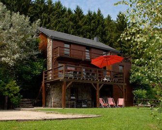Chalet with terrace, sauna & barbeque | Nature view - Rendeux - Gebäude