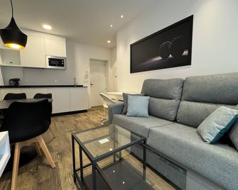Apartamentos Mk77 - Identia Sport - León - Sala de estar