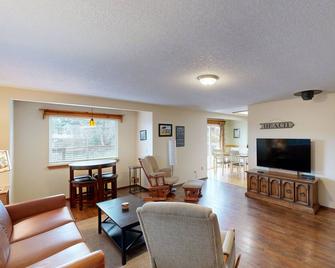 Centrally-located, dog-friendly home w/ a deck overlooking a beautiful waterway - Seaside - Living room