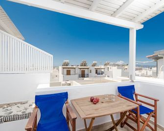 Antonia Studios - Naxos - Balcony