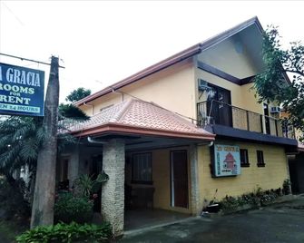 Rehm - Tagaytay - Gebäude