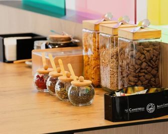 B&B HOTEL Bastia - Bastia - Buffet