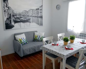 Vce House - Venetsia - Ruokailuhuone