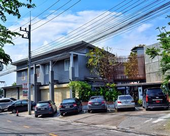 Z2 Boutique Hotel - Chonburi - Edificio