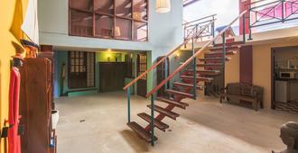 First Curacao Hostel - Willemstad