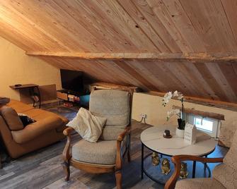 The Loft - Pionsat - Sala de estar