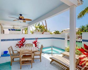 Key Lime Villa - Duck Key - Balcón