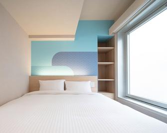 Hop Inn Tokyo Ueno - Tokyo - Bedroom