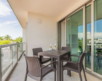 La Poza Suites - Isla Mujeres - Balcón