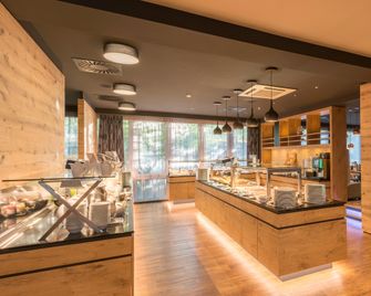 Holiday Inn Munich - Unterhaching By IHG - Unterhaching - Buffet