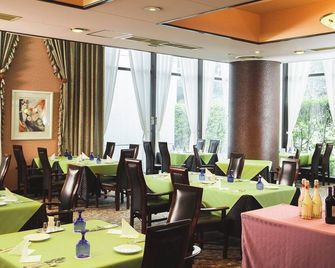 Hotel Grand Palace Isahaya - Isahaya - Restaurante