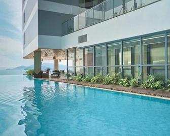 Holi Panorama Condotel - Nha Trang - Pool