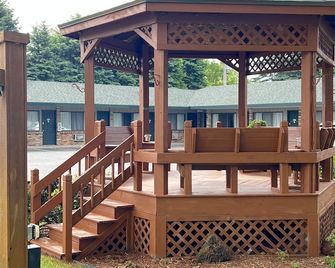 Viking Arms Inn - Ludington