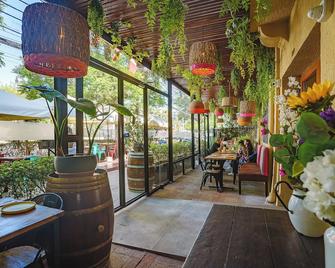 Tagle Casa del Lado Santiago Providencia - Santiago - Patio